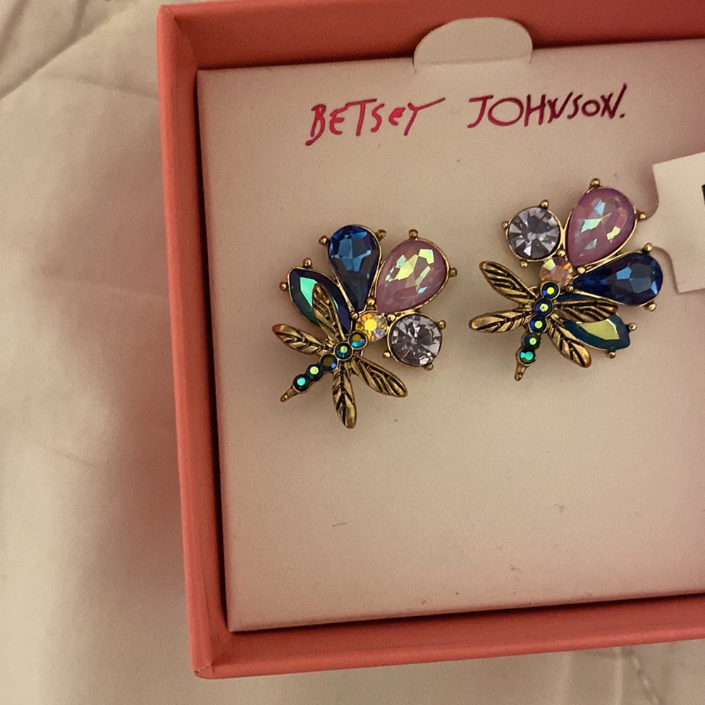 NWT betsey Johnson dragonfly earrings